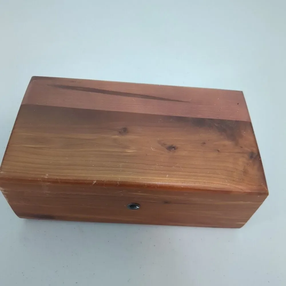Vintage Lane Miniature Cedar Chest Jewelry Trinket Box No Key